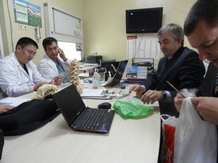 Иркутские нейрохирурги посетили Монголию по обмену опытом